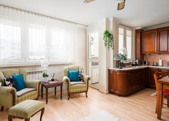 Targowek Homely By Bookinghost *