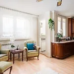 Targowek Homely By Bookinghost *